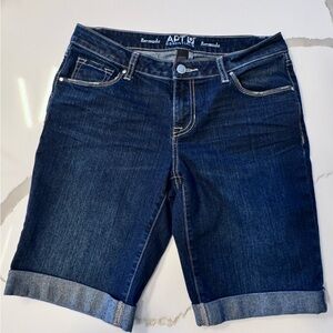 Apt. 9 Essential Bermuda Jean Shorts in dark Blue - Sz 4